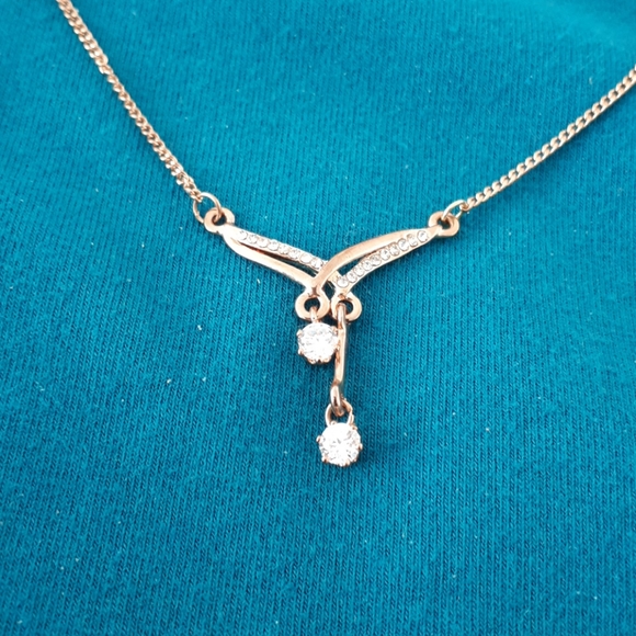 Rose Gold colored Necklace - Picture 1 of 3